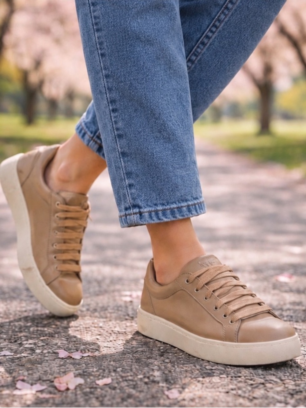 NWT rag & bone Retro Pro Leather platform Sneakers in Camel, Warm Tan size 5